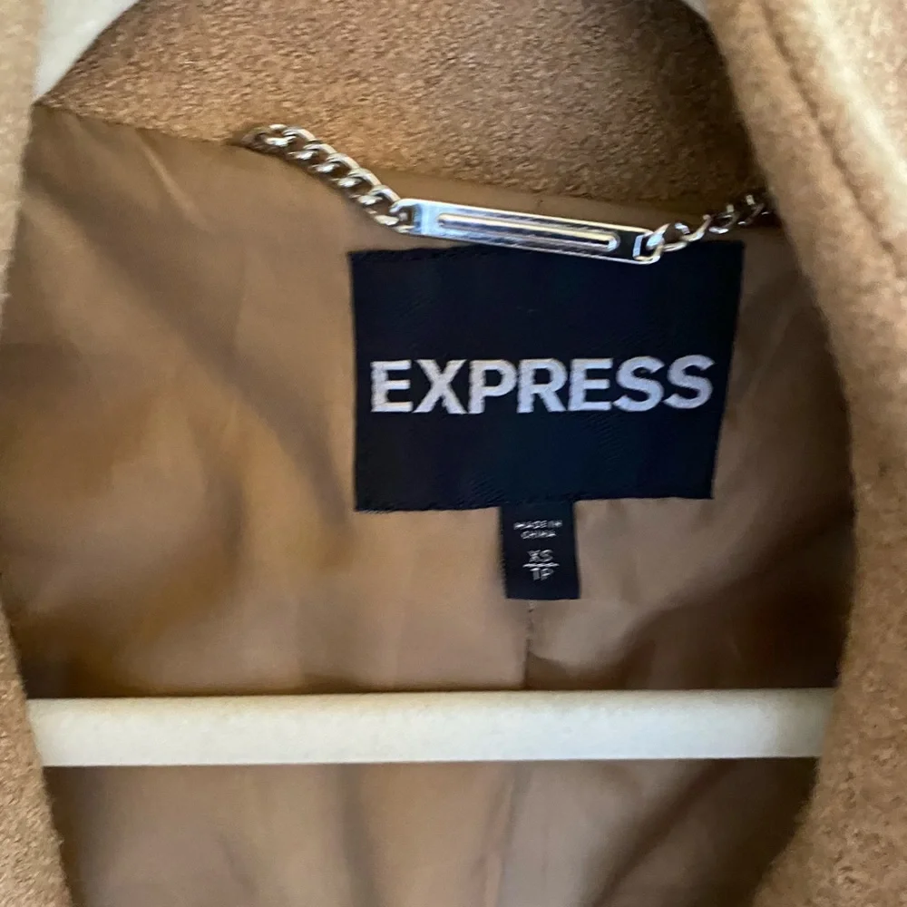 Express Coat - Picture 8 of 12